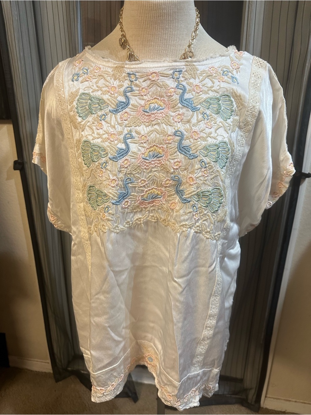 Johnny Was Ivory Blouse Pale Blue & Green Embroidery size XL